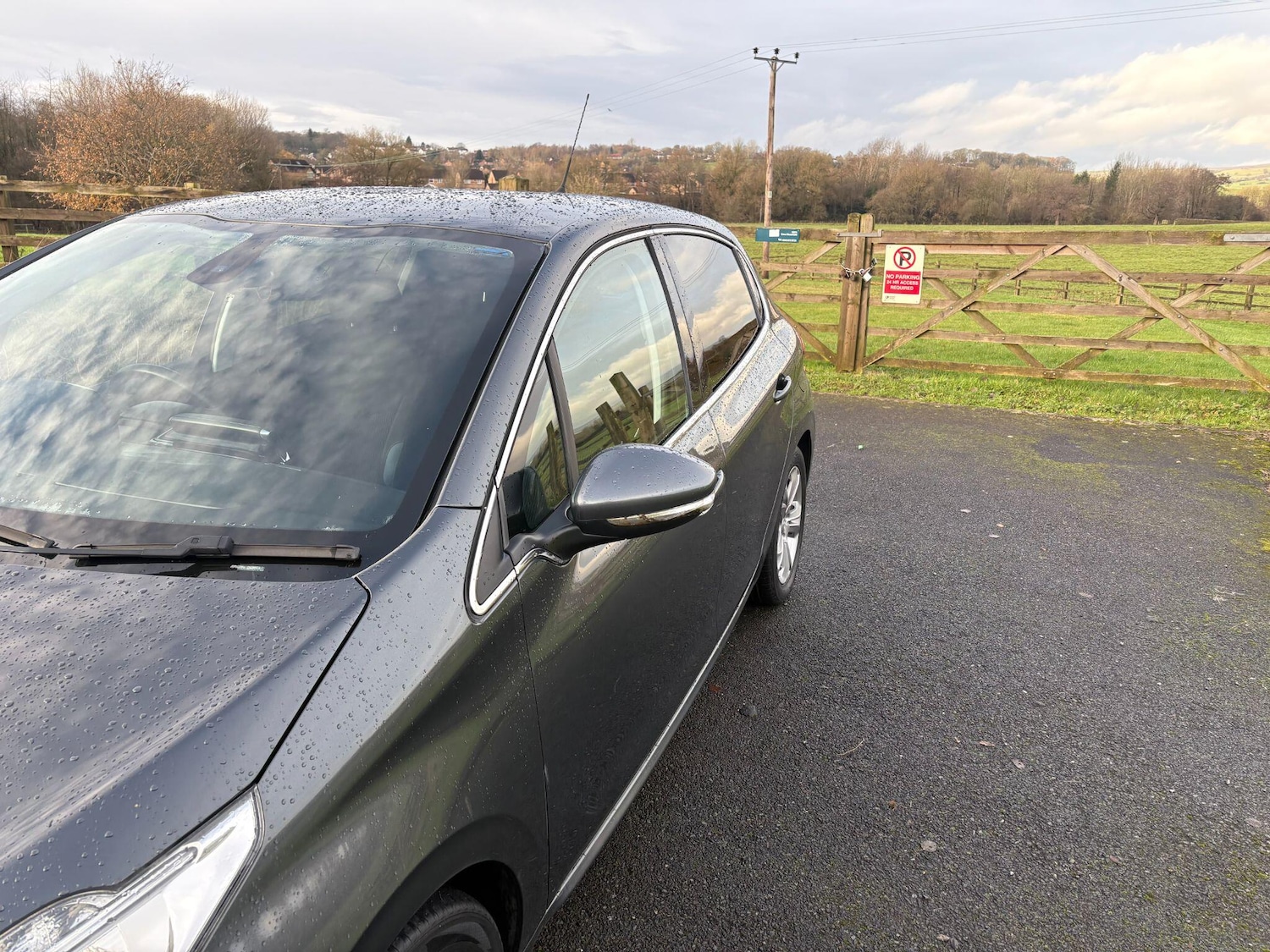 Used Peugeot 208 2014 for sale - 76976282: Photo 5
