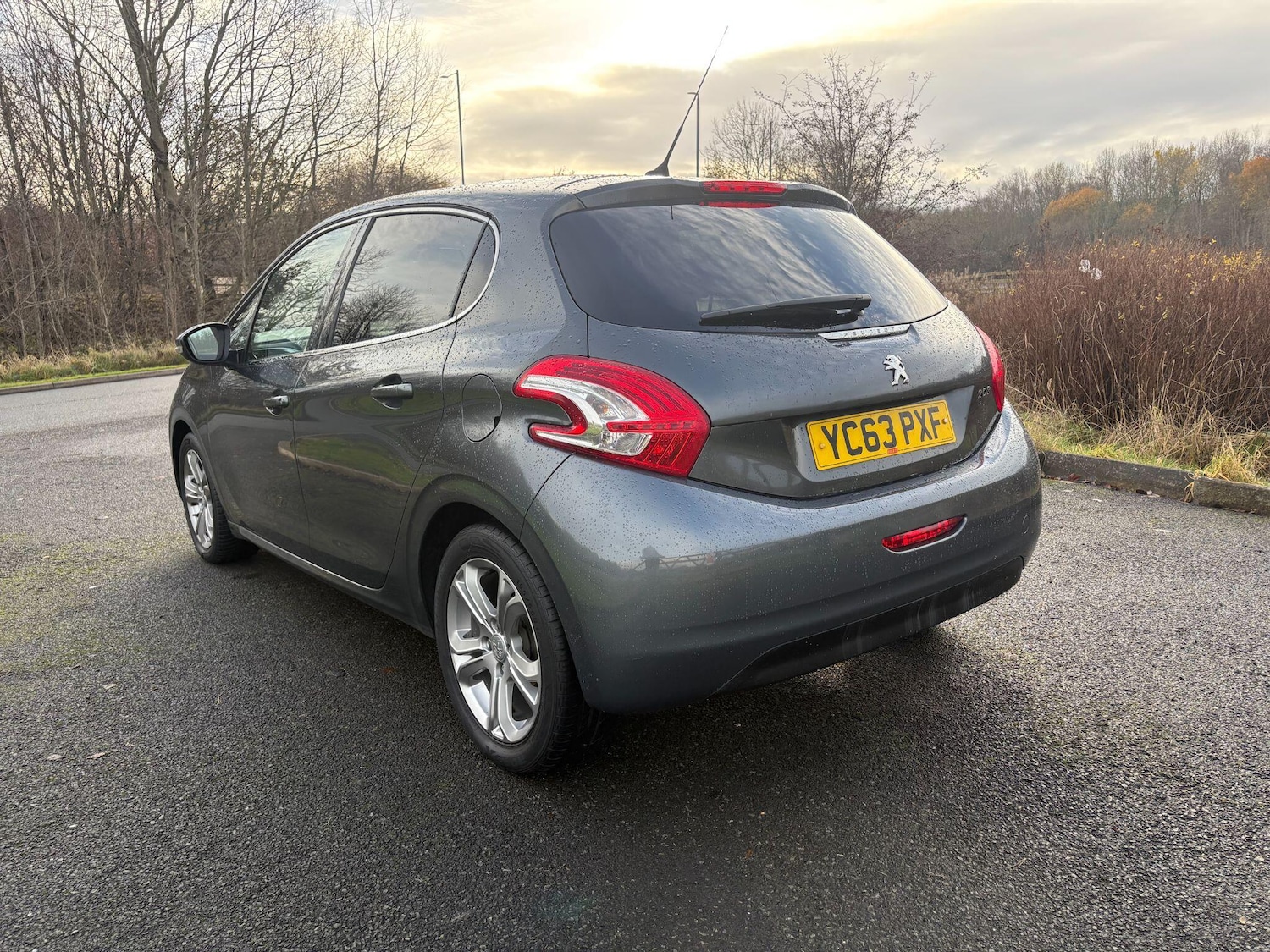 Used Peugeot 208 2014 for sale - 76976282: Photo 7