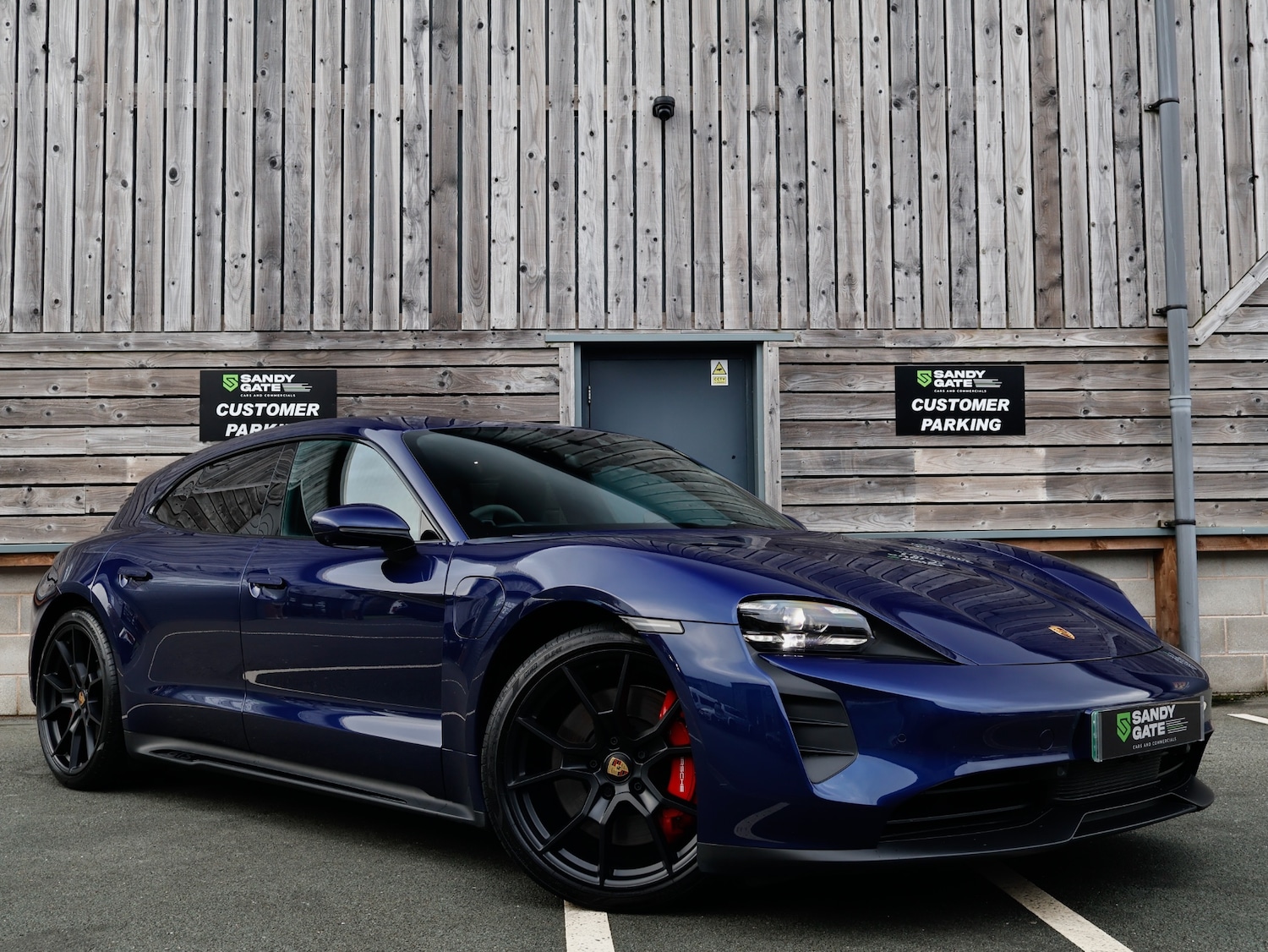 Used Porsche Taycan 2023 for sale - 76413890: Photo 1