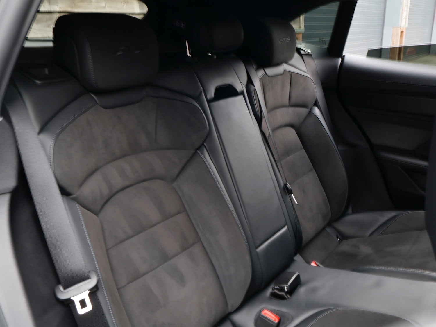 Used Porsche Taycan 2023 for sale - 76413890: Photo 20