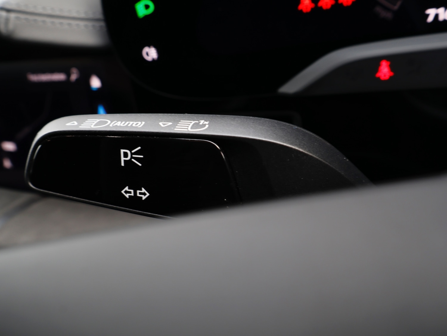 Used Porsche Taycan 2023 for sale - 76413890: Photo 24