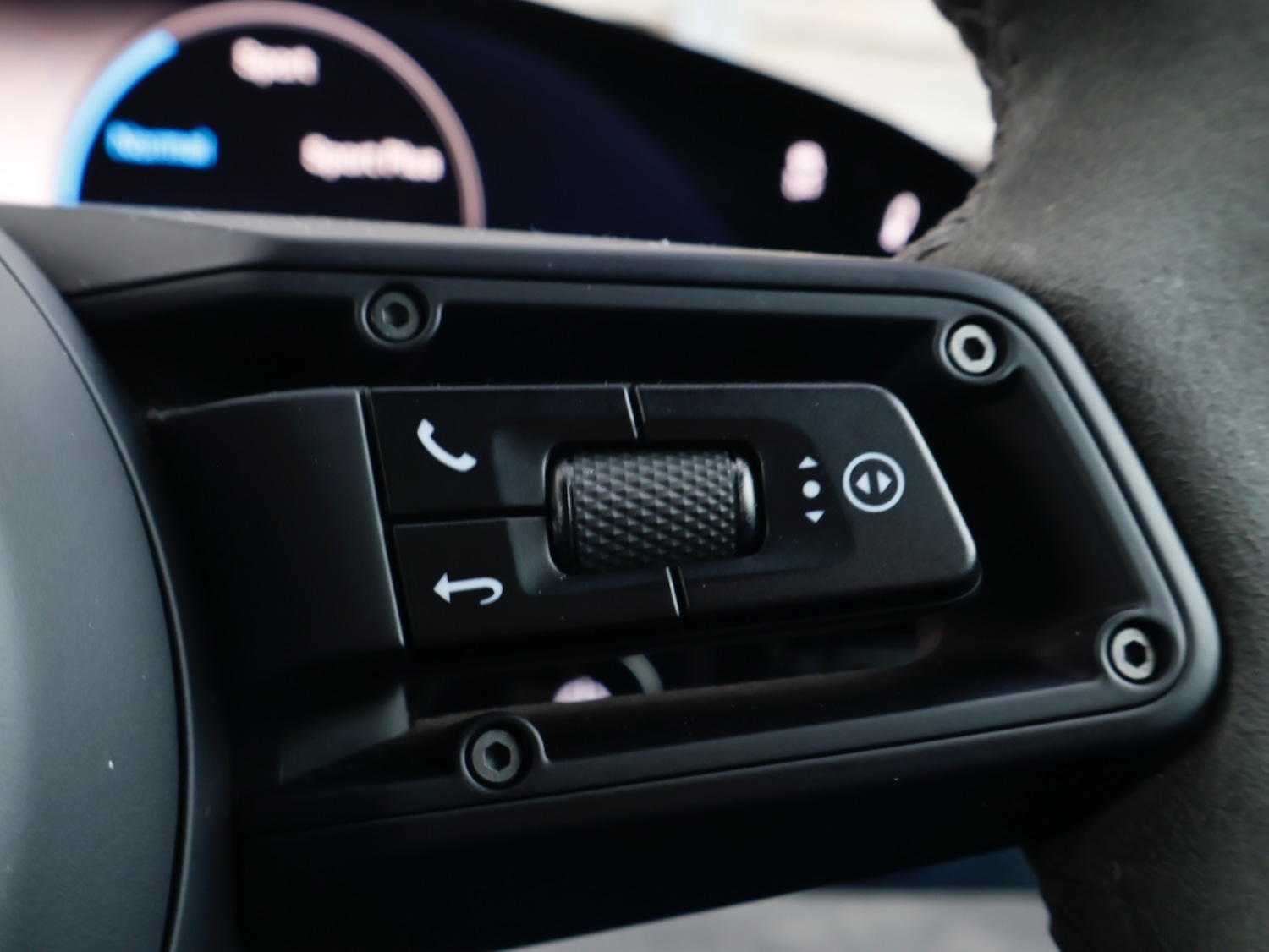 Used Porsche Taycan 2023 for sale - 76413890: Photo 29