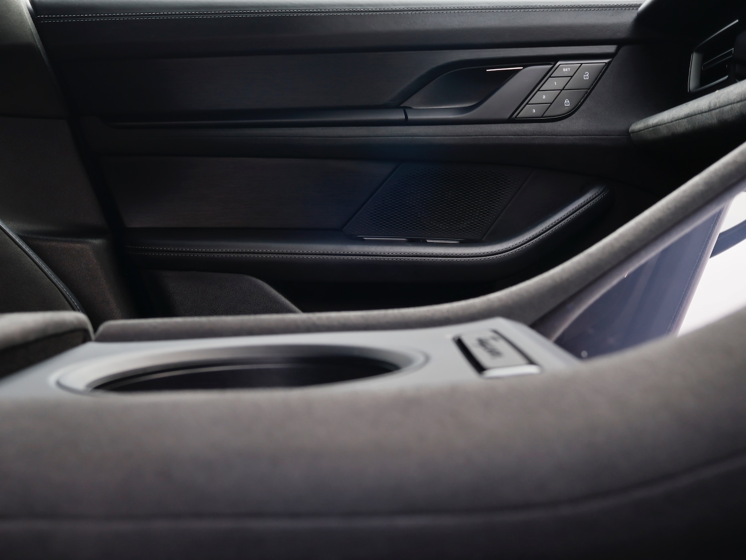 Used Porsche Taycan 2023 for sale - 76413890: Photo 35