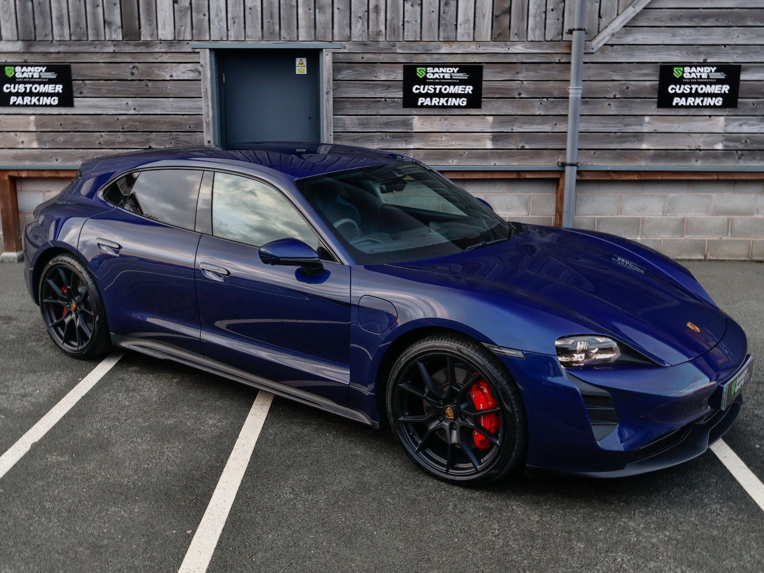 Used Porsche Taycan 2023 for sale - 76413890: Photo 5