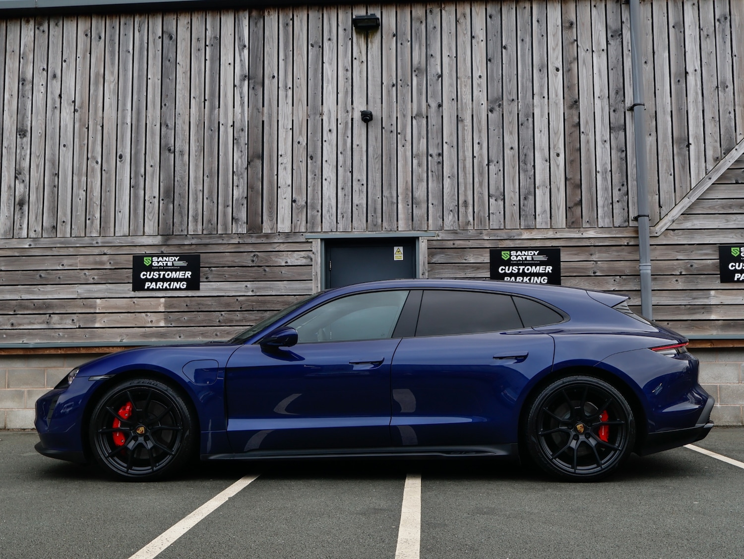 Used Porsche Taycan 2023 for sale - 76413890: Photo 8