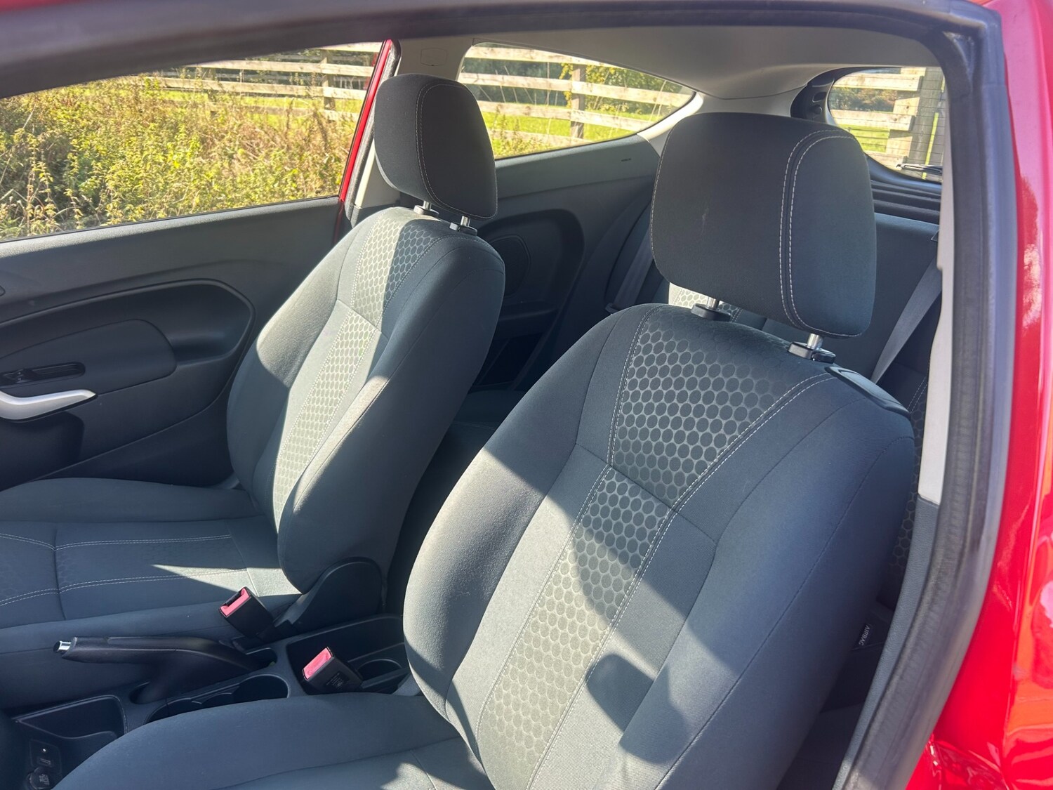 Used Ford Fiesta 2012 for sale - 76046442: Photo 29