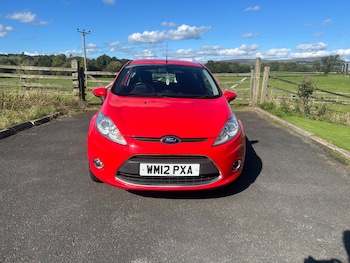 Used Ford Fiesta 2012 for sale - 76046442: Photo 2