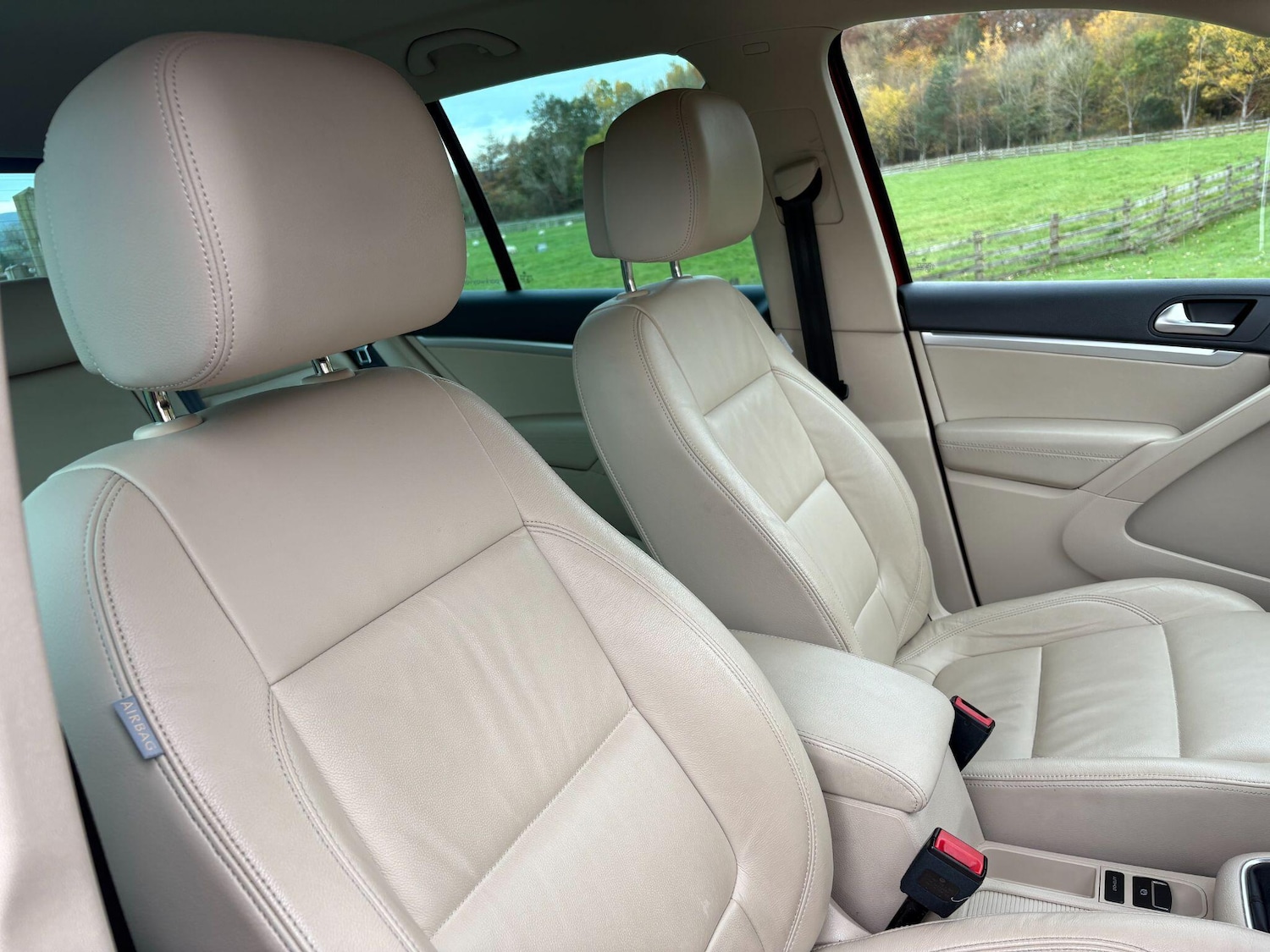 Used Volkswagen Tiguan 2014 for sale - 76976729: Photo 21