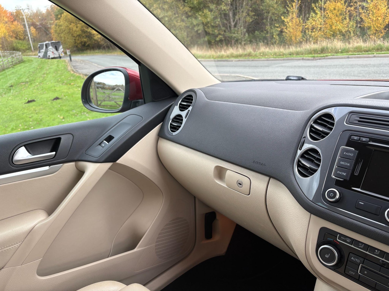 Used Volkswagen Tiguan 2014 for sale - 76976729: Photo 26