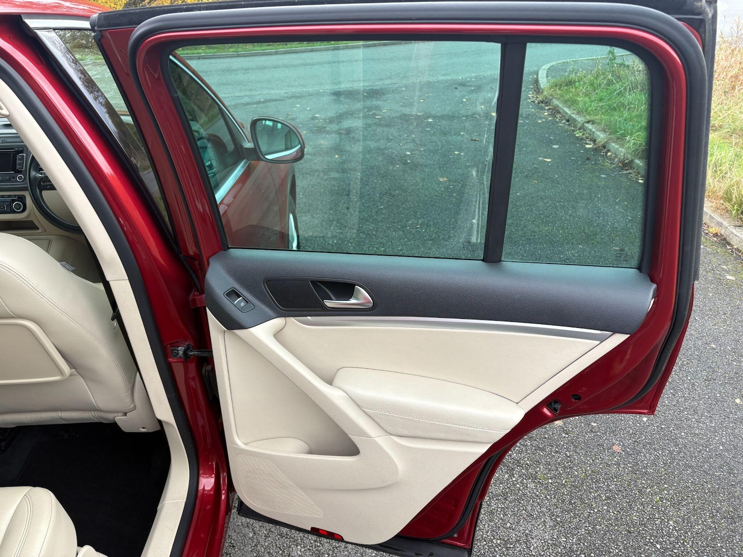 Used Volkswagen Tiguan 2014 for sale - 76976729: Photo 34