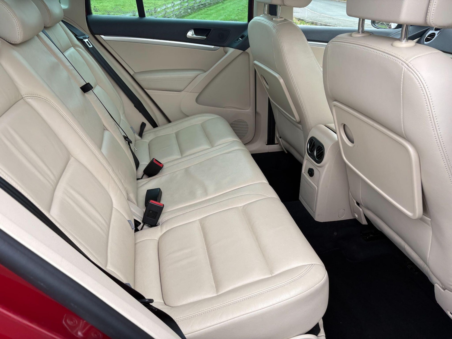 Used Volkswagen Tiguan 2014 for sale - 76976729: Photo 36