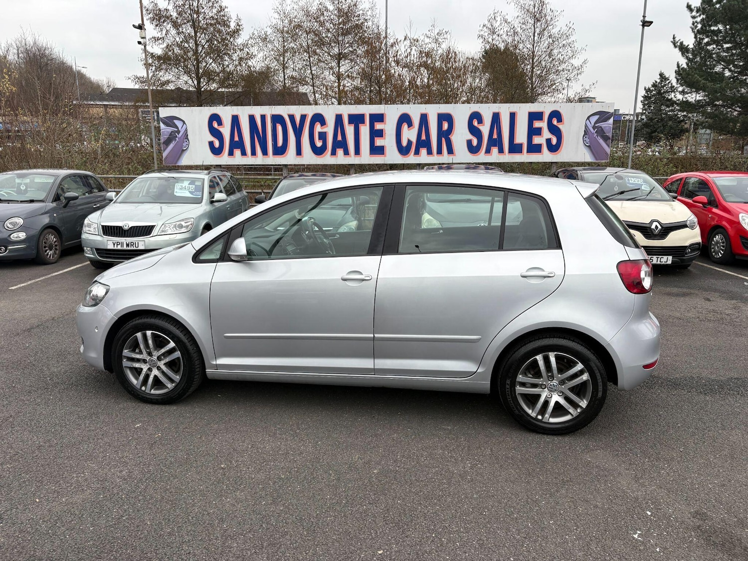 Used Volkswagen Golf Plus 2010 for sale - 77598763: Photo 5