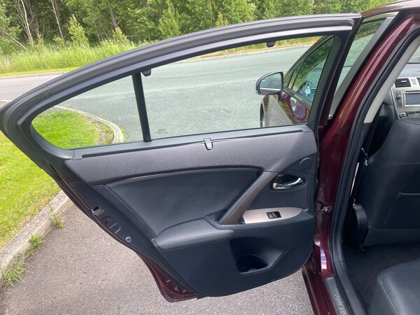 Used Toyota Avensis 2012 for sale - 71206541: Photo 25
