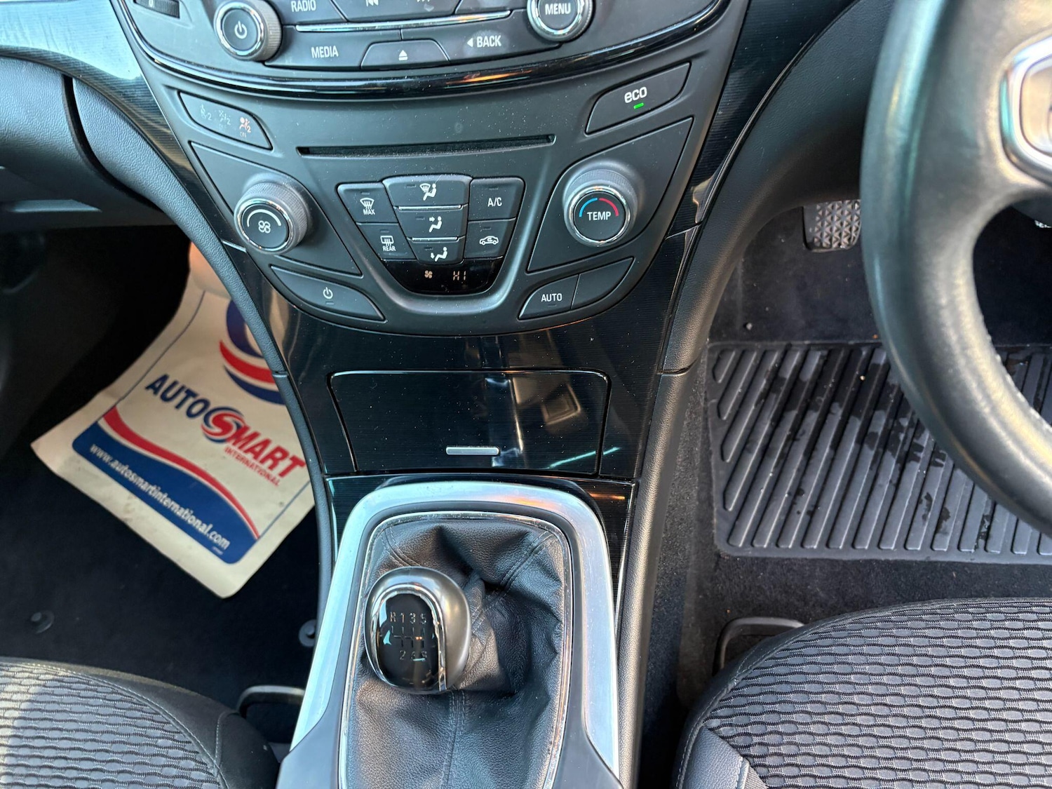 Used Vauxhall Insignia 2015 for sale - 77119630: Photo 16