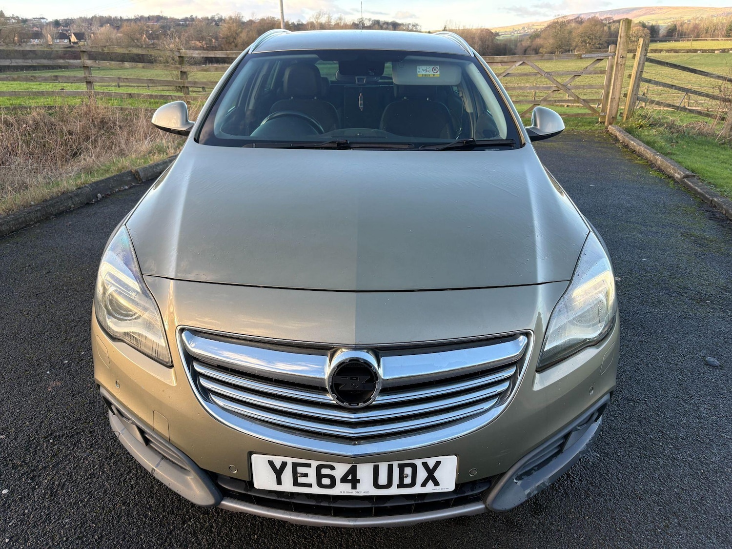 Used Vauxhall Insignia 2015 for sale - 77119630: Photo 2