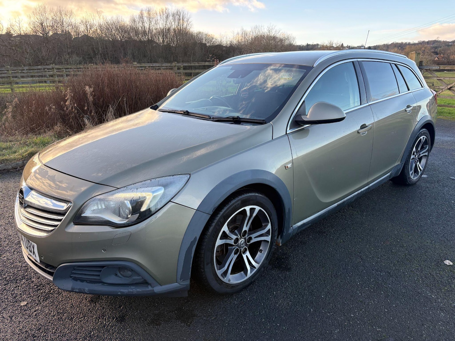 Used Vauxhall Insignia 2015 for sale - 77119630: Photo 3