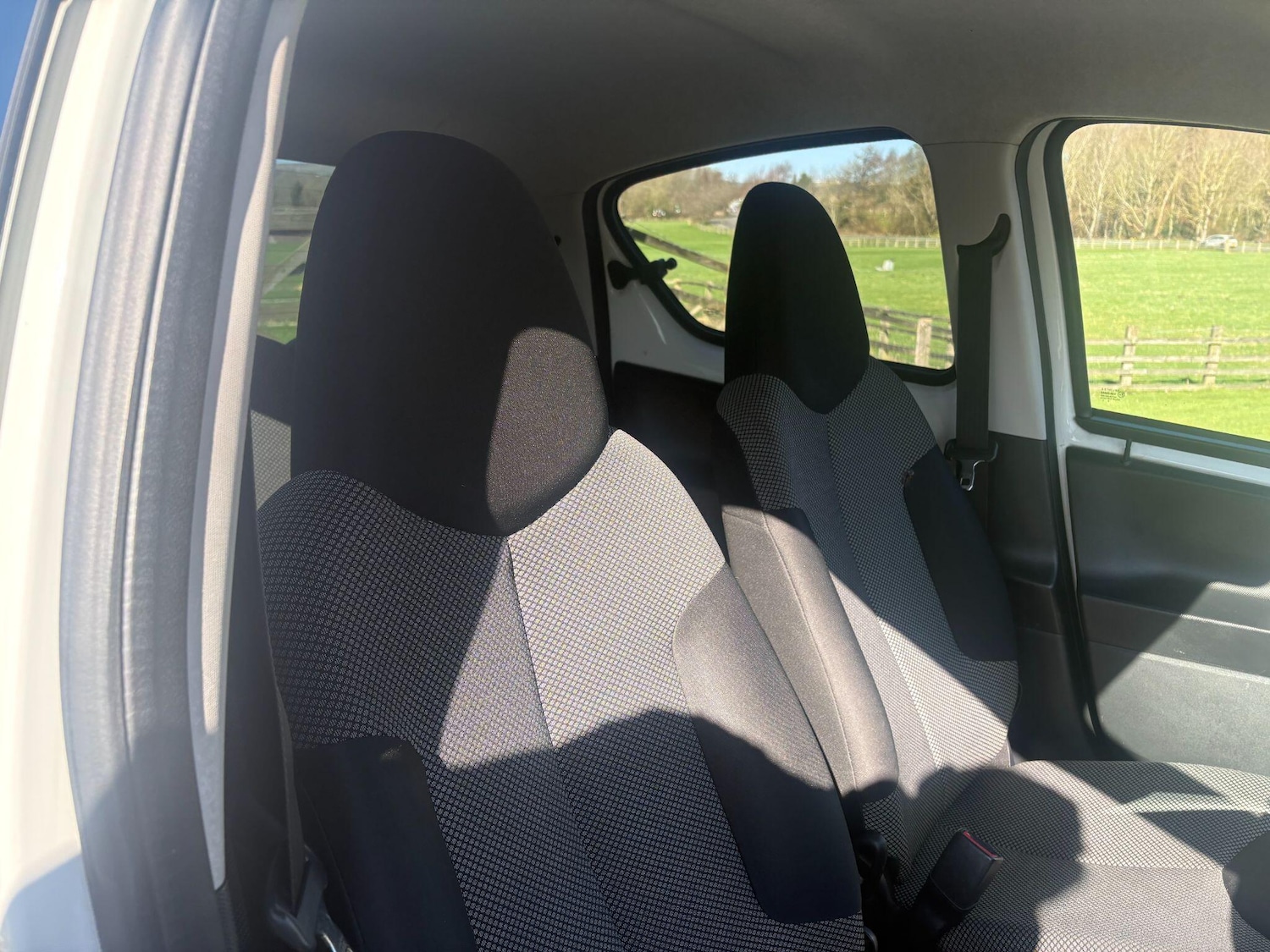 Used Toyota AYGO 2014 for sale - 77926201: Photo 15