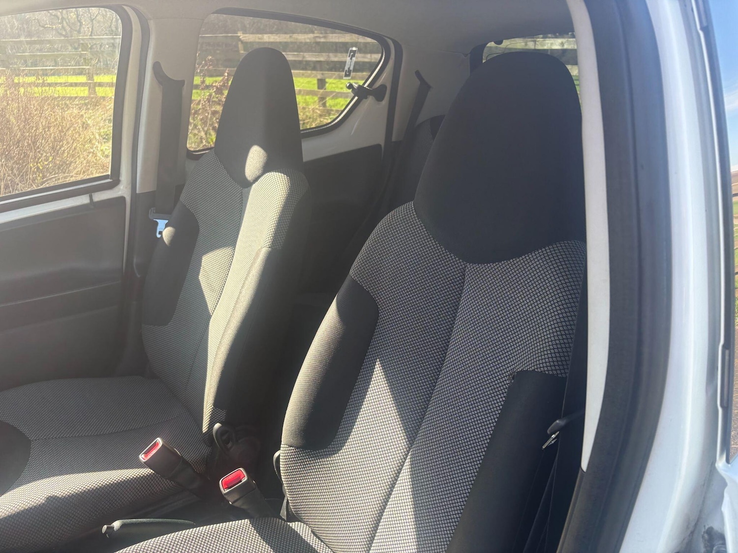 Used Toyota AYGO 2014 for sale - 77926201: Photo 24