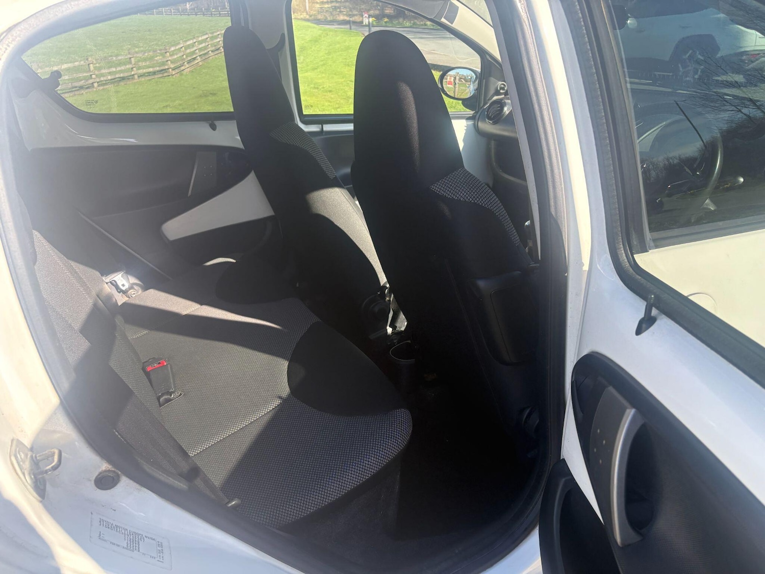 Used Toyota AYGO 2014 for sale - 77926201: Photo 28