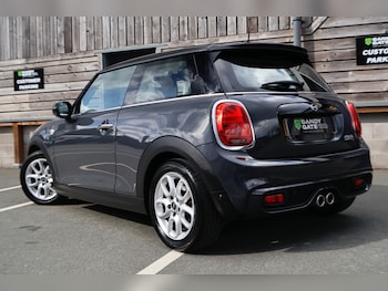 Used MINI Hatch 2019 for sale - 75872382: Photo