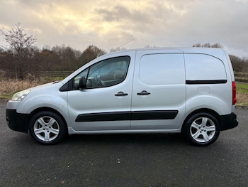 Used Peugeot Partner 2009 for sale - 76976352: Photo