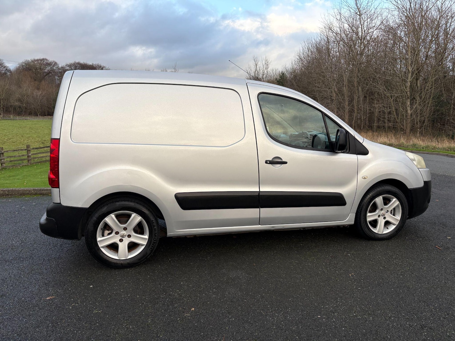 Used Peugeot Partner for sale - 76976352: Photo 8