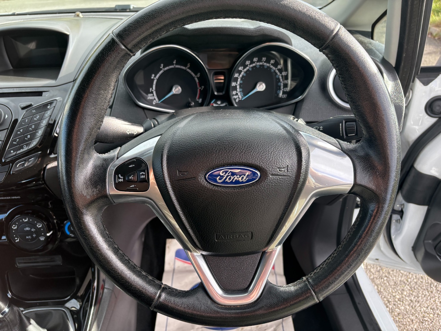 Used Ford Fiesta 2014 for sale - 76192691: Photo 20