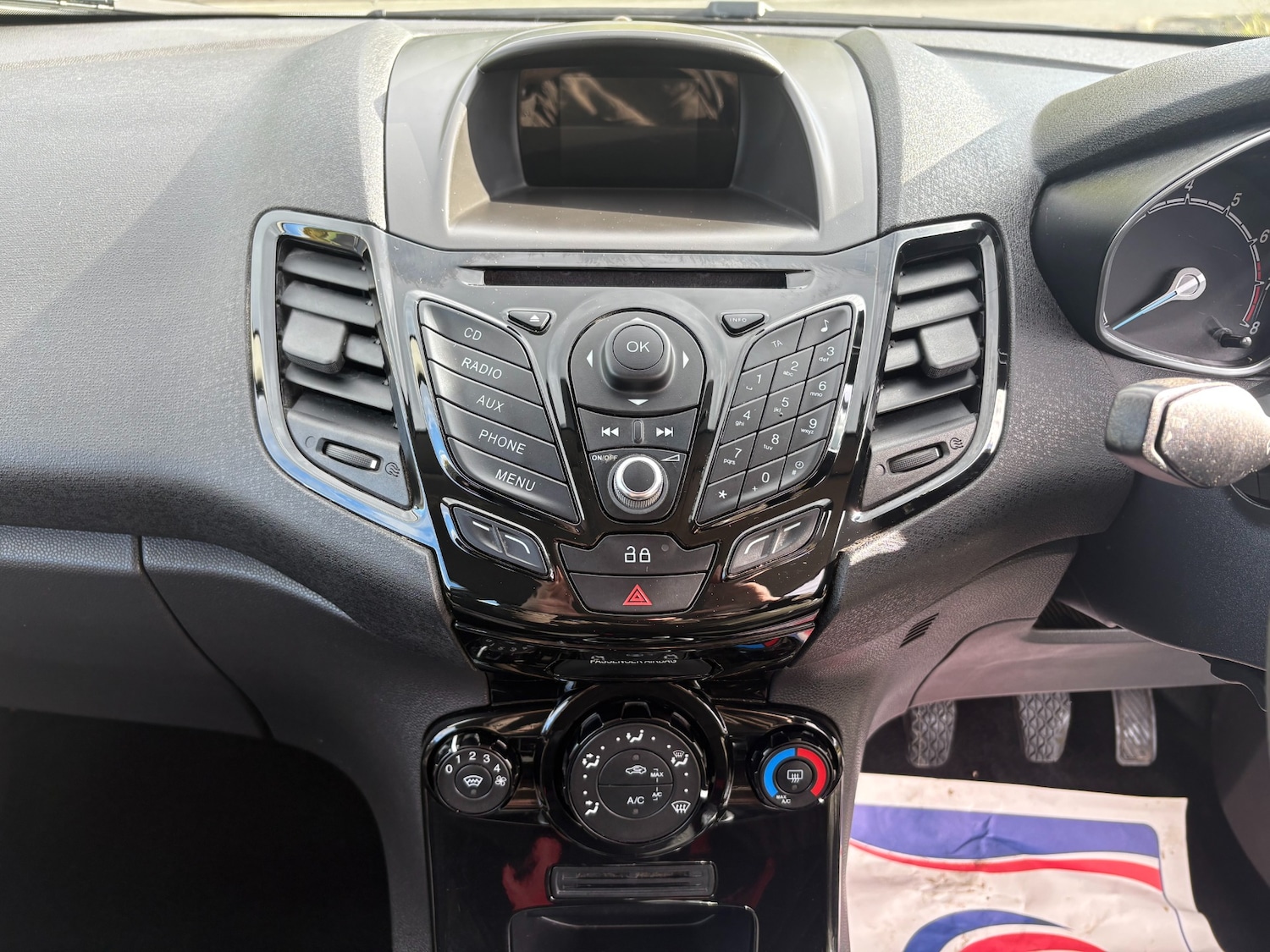 Used Ford Fiesta 2014 for sale - 76192691: Photo 21