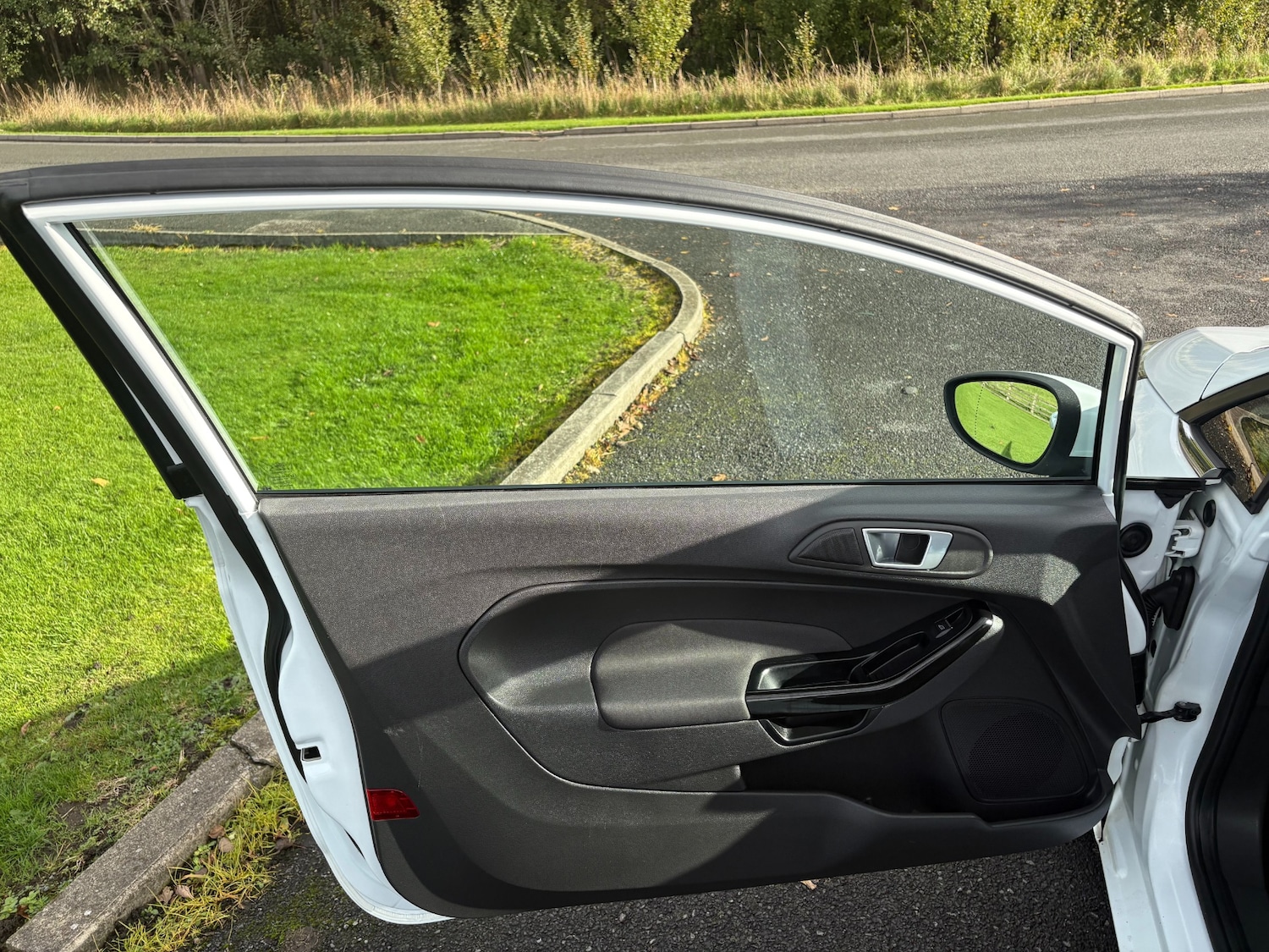 Used Ford Fiesta 2014 for sale - 76192691: Photo 27