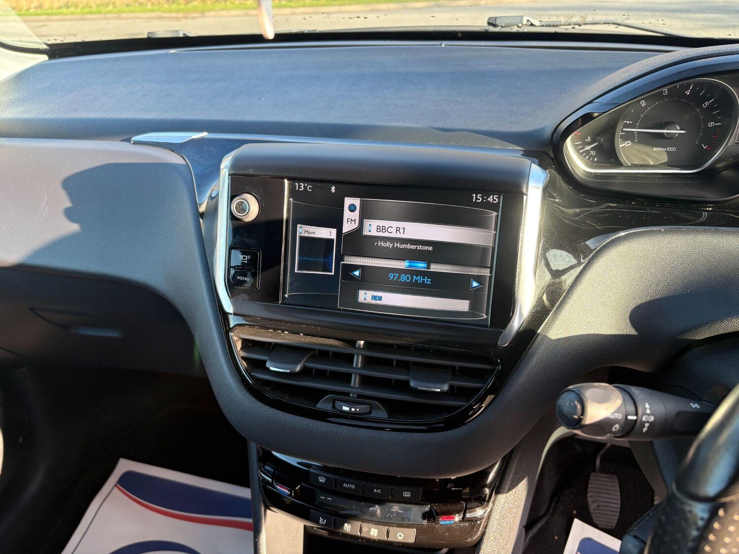 Used Peugeot 208 2012 for sale - 77738093: Photo 18