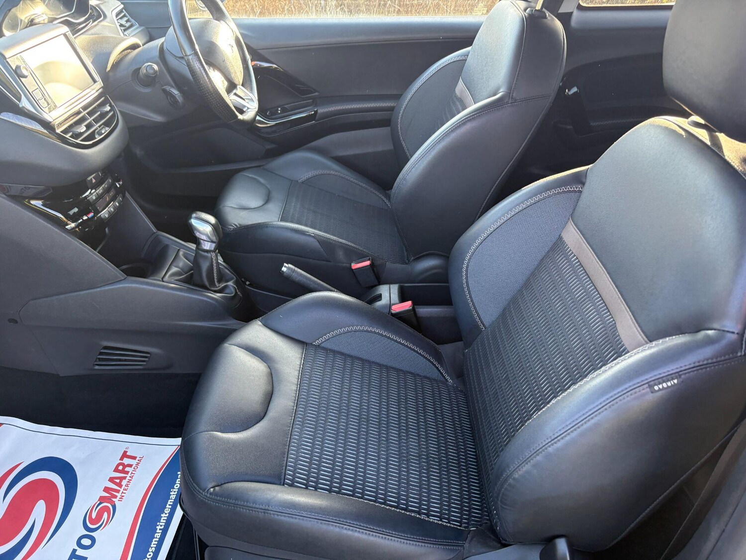 Used Peugeot 208 2012 for sale - 77738093: Photo 23