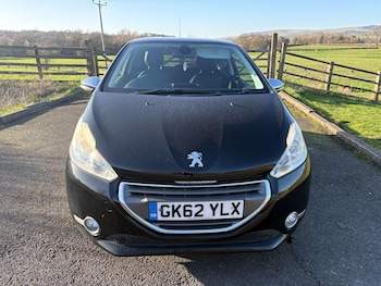 Used Peugeot 208 2012 for sale - 77738093: Photo