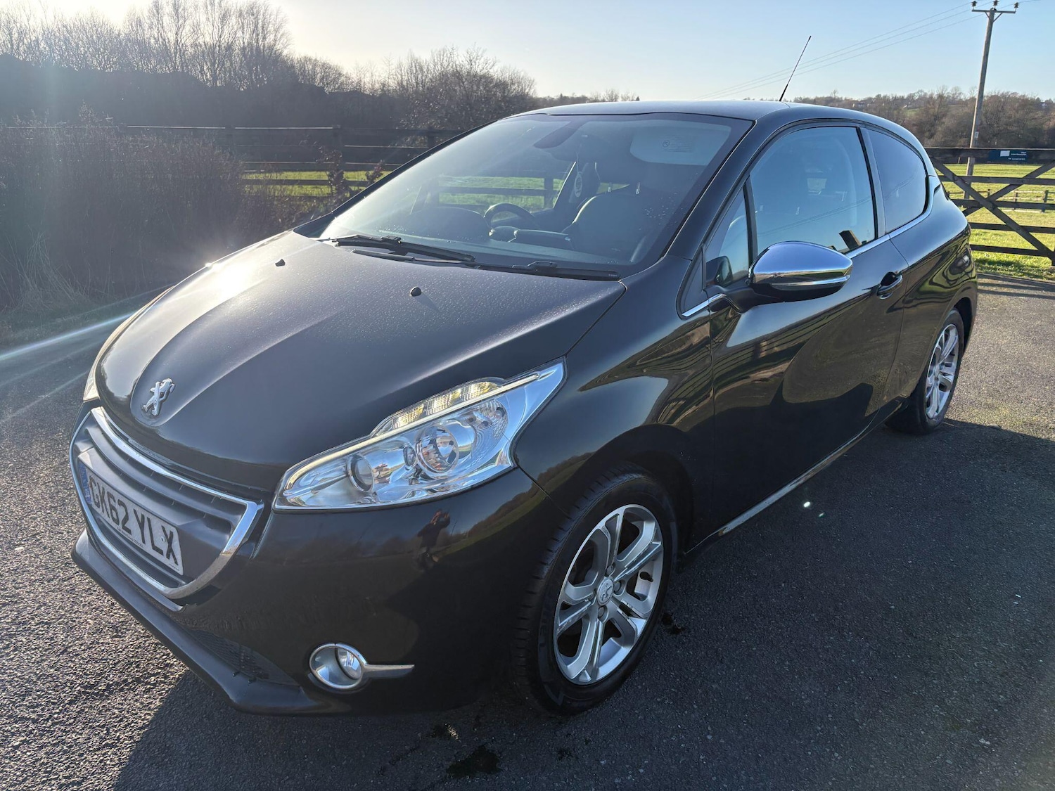 Used Peugeot 208 2012 for sale - 77738093: Photo 3