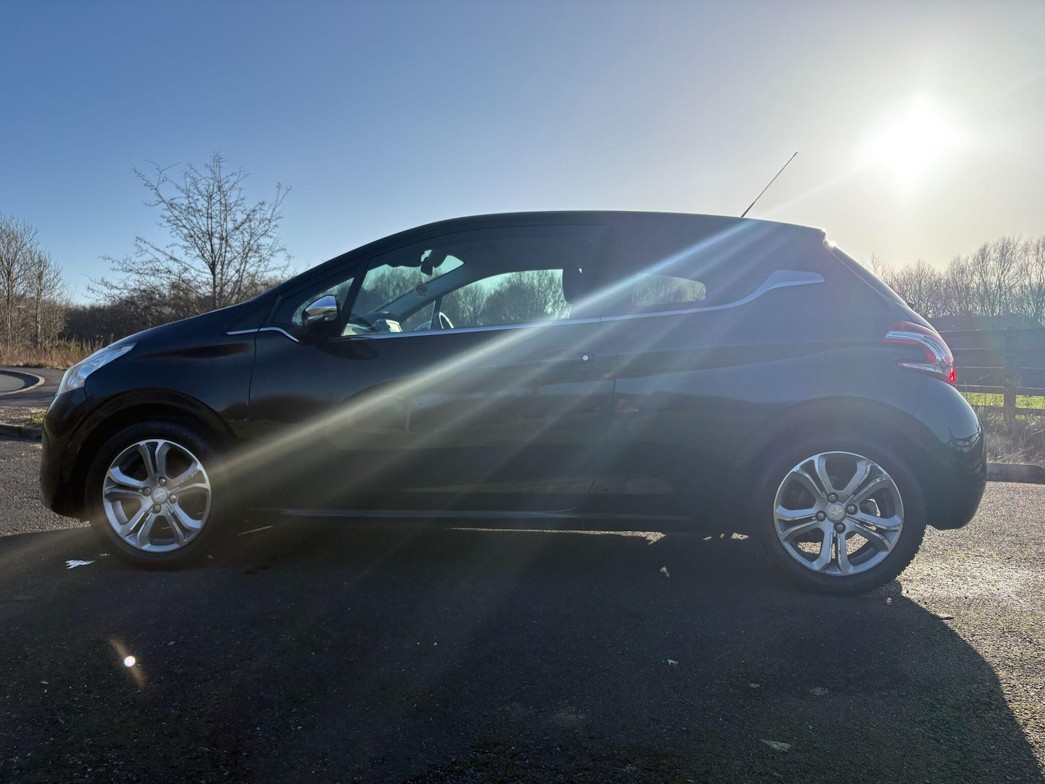 Used Peugeot 208 2012 for sale - 77738093: Photo 5