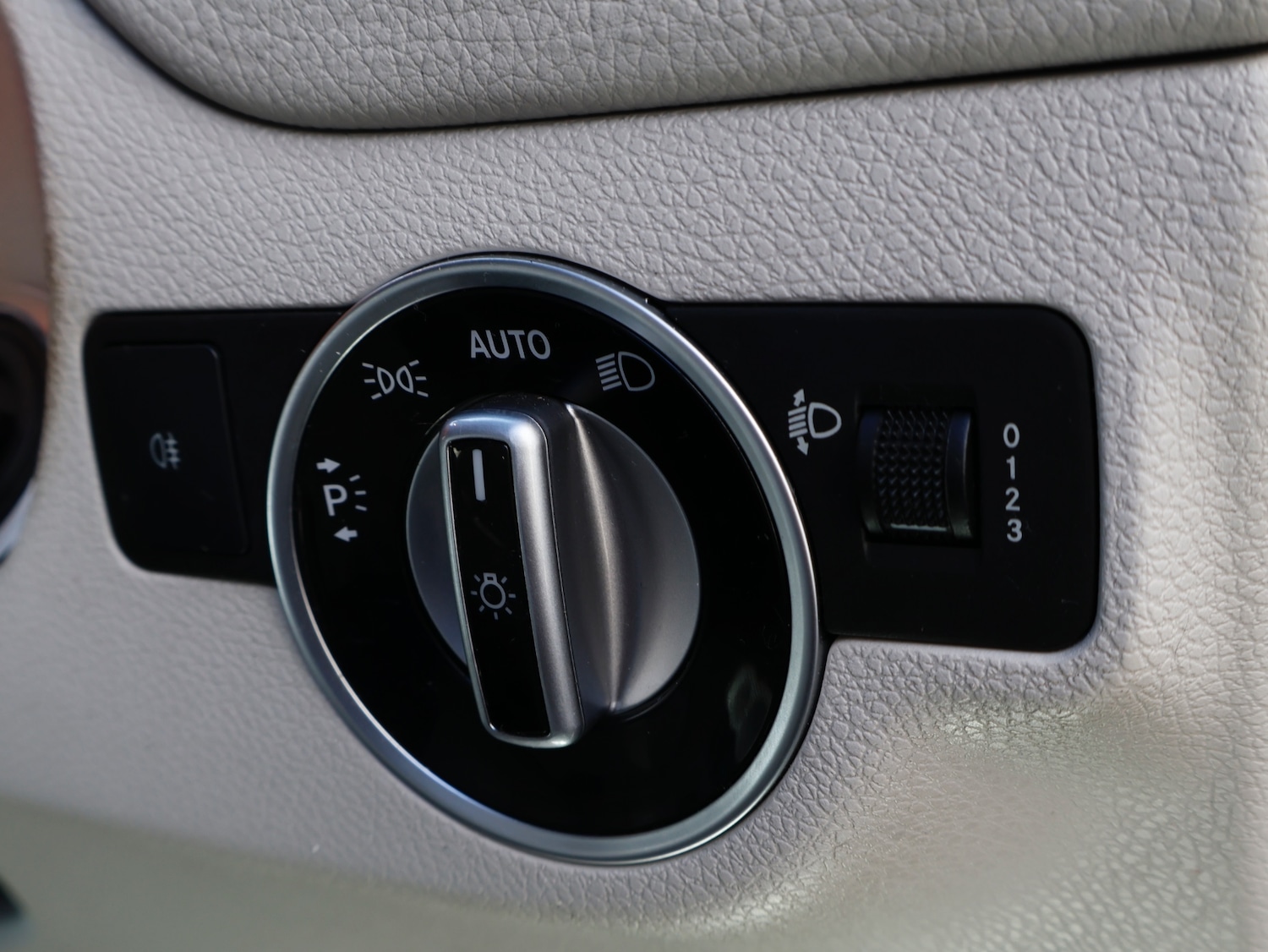 Used Mercedes-Benz GLA 2014 for sale - 76035941: Photo 22