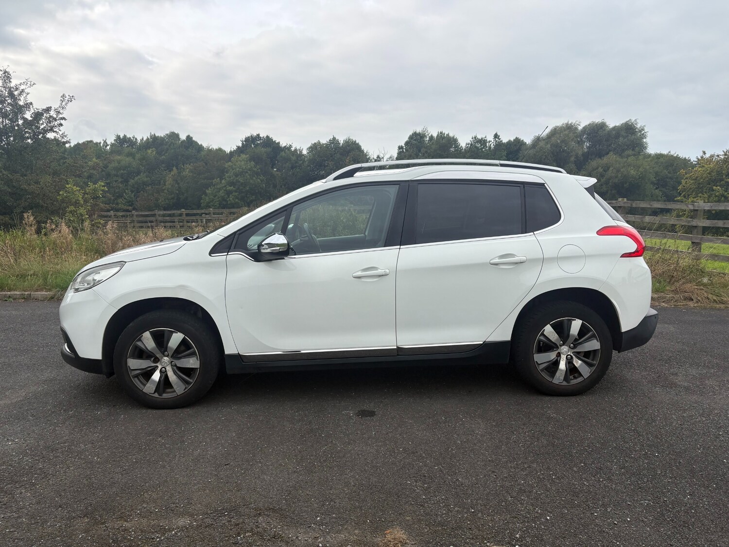 Used Peugeot 2008 2013 for sale - 76017864: Photo 5