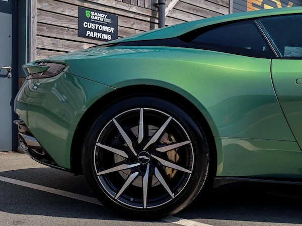 Used Aston Martin DB11 2022 for sale - 75026339: Photo 11