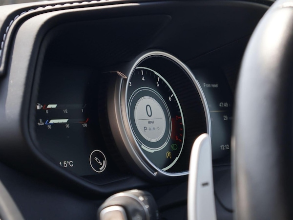Used Aston Martin DB11 2022 for sale - 75026339: Photo 31