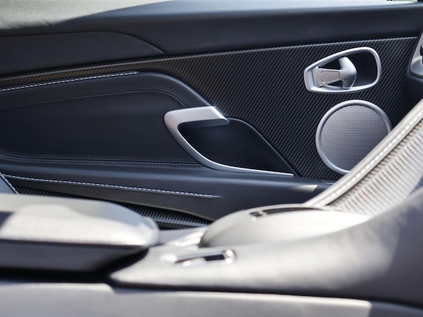 Used Aston Martin DB11 2022 for sale - 75026339: Photo 34