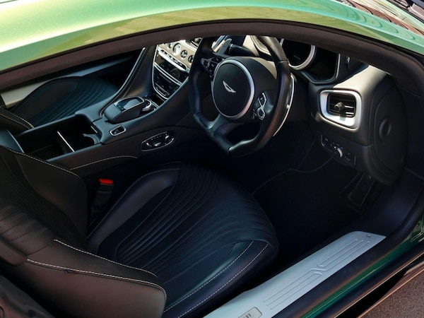 Used Aston Martin DB11 2022 for sale - 75026339: Photo 38