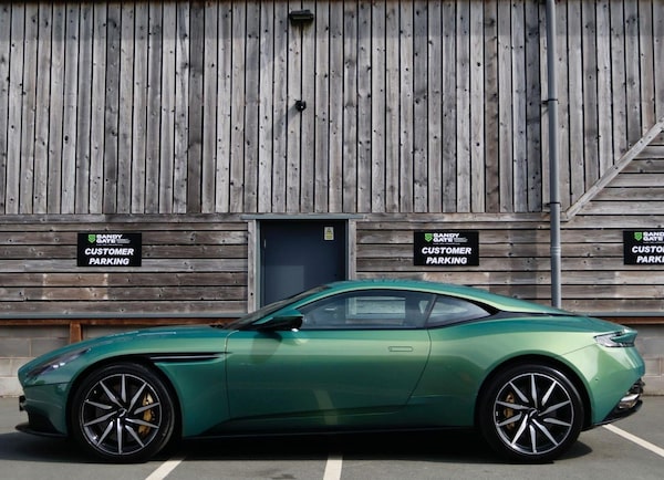 Used Aston Martin DB11 2022 for sale - 75026339: Photo 6