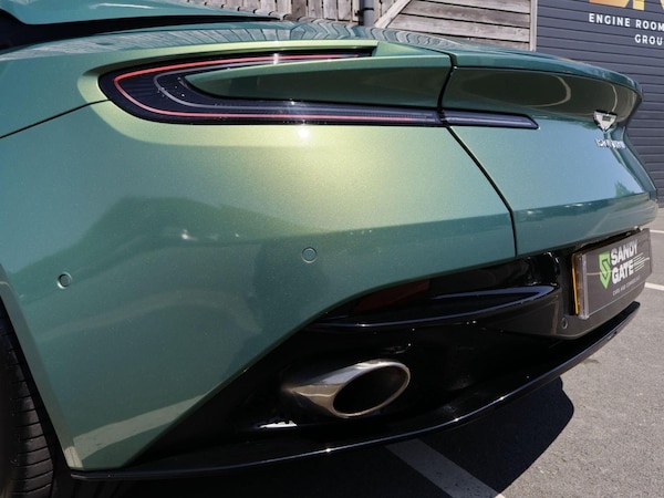 Used Aston Martin DB11 2022 for sale - 75026339: Photo 9