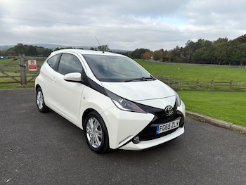 2015 (65) - 1.0 VVT-i X-Pression 3dr