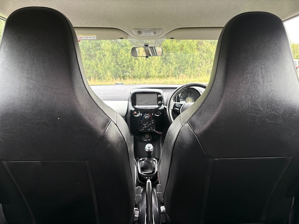 Used Toyota AYGO 2015 for sale - 76273182: Photo 30