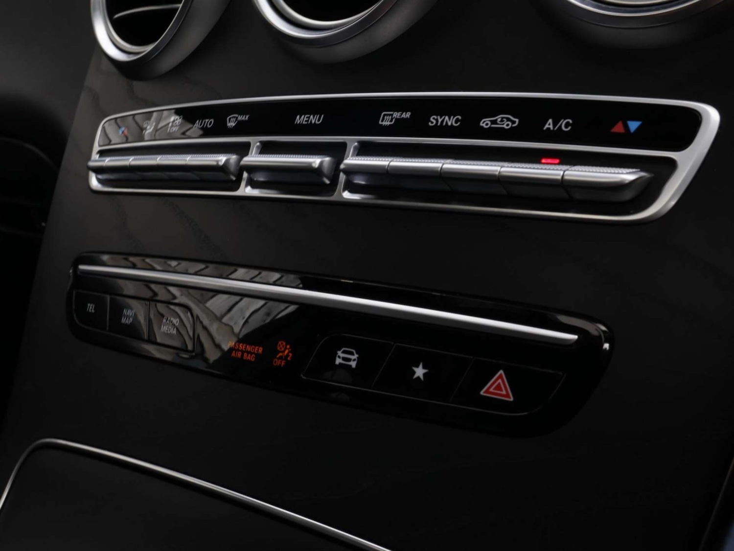 Used Mercedes-Benz GLC 2019 for sale - 76797225: Photo 21