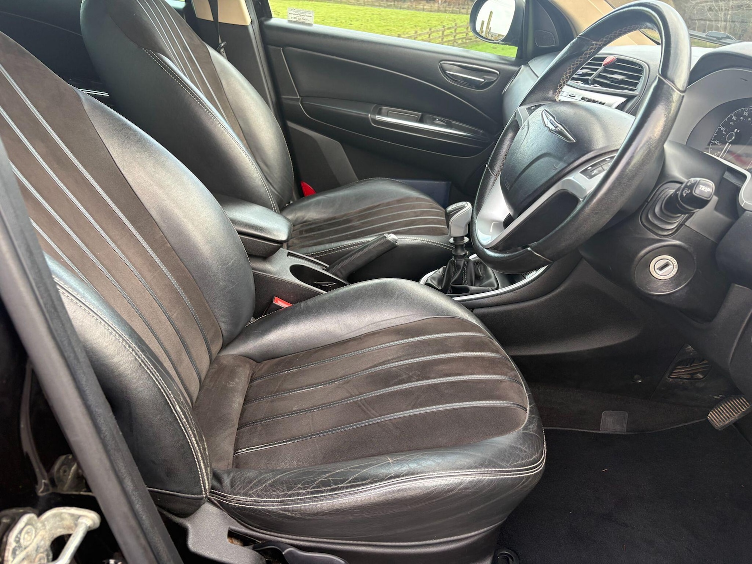 Used Chrysler Delta 2012 for sale - 76976246: Photo 17