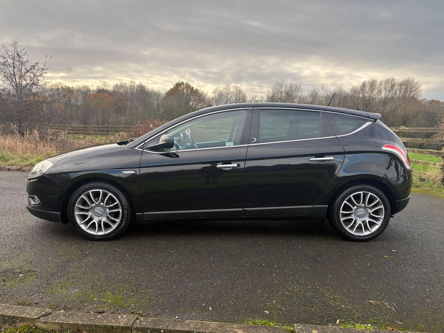 Used Chrysler Delta 2012 for sale - 76976246: Photo 8