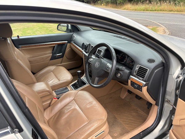 Used Vauxhall Signum 2005 for sale - 75219883: Photo 13