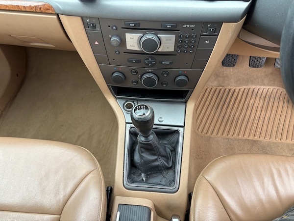 Used Vauxhall Signum 2005 for sale - 75219883: Photo 18