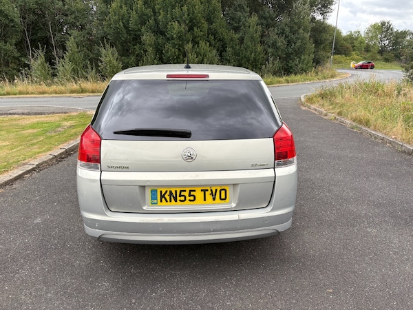 Used Vauxhall Signum 2005 for sale - 75219883: Photo 8